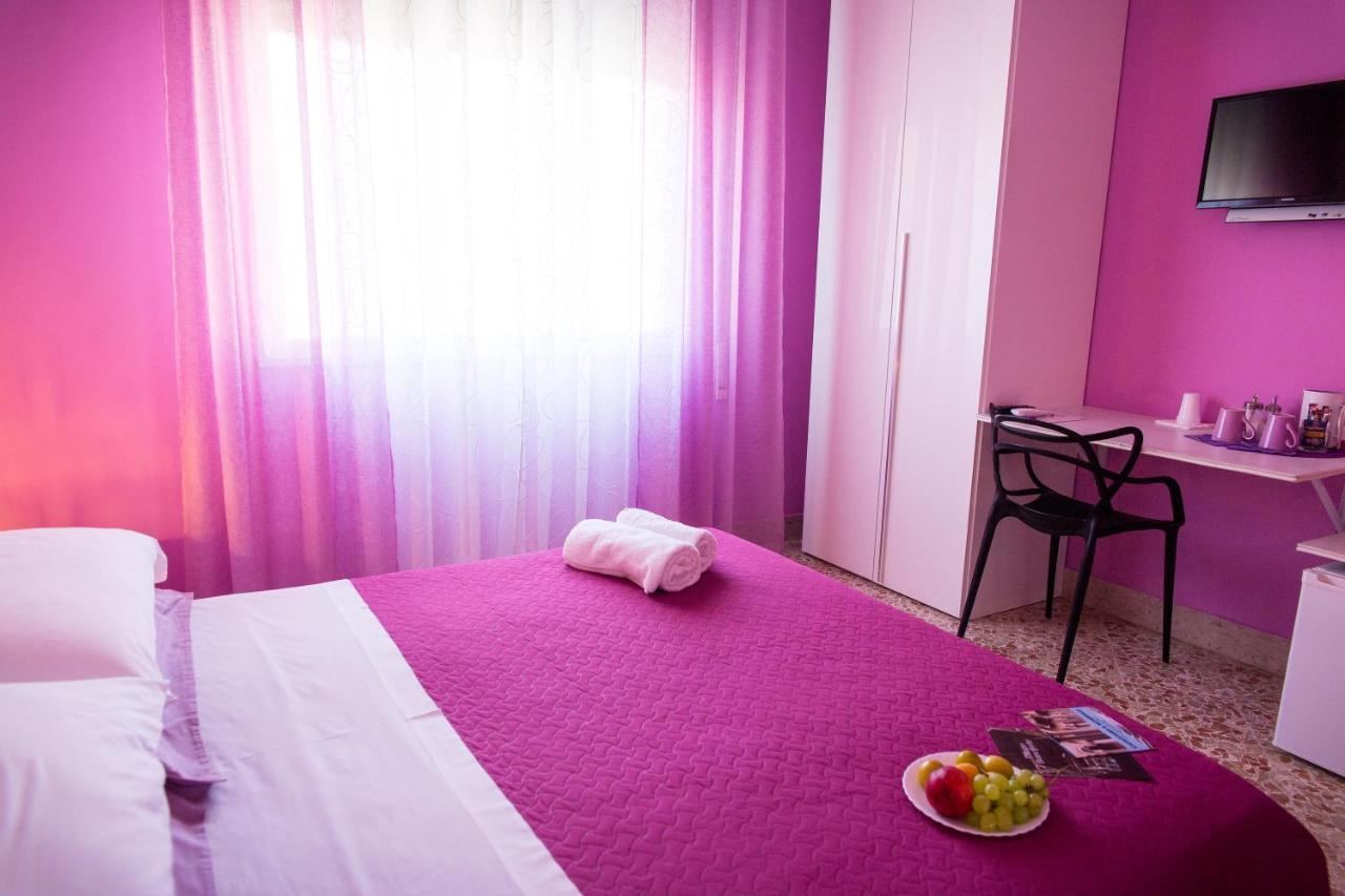 Bed & Breakfast Colors 3*